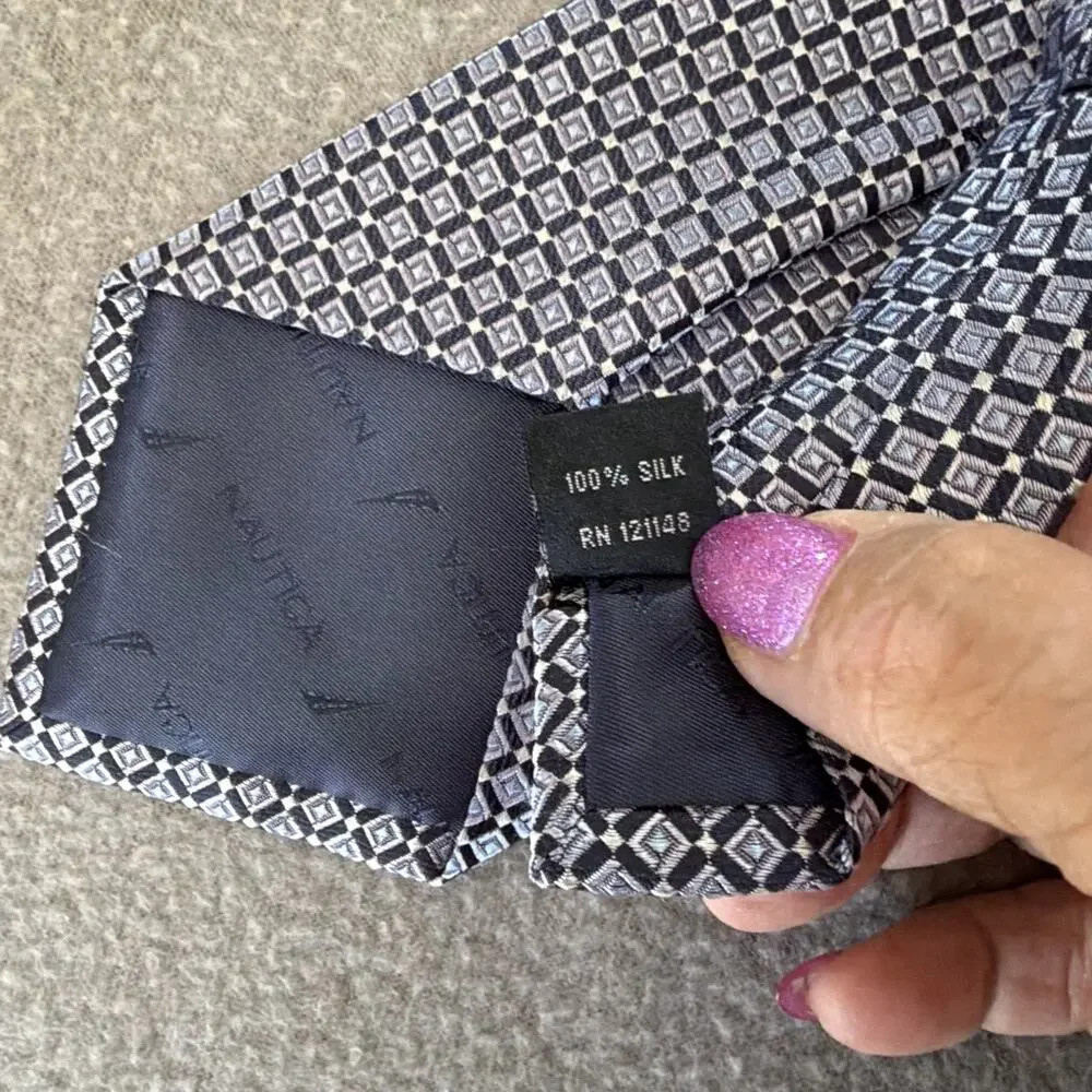 Nautica 100% Silk Necktie Tie Blue Squares Geometric New with Tag Gift